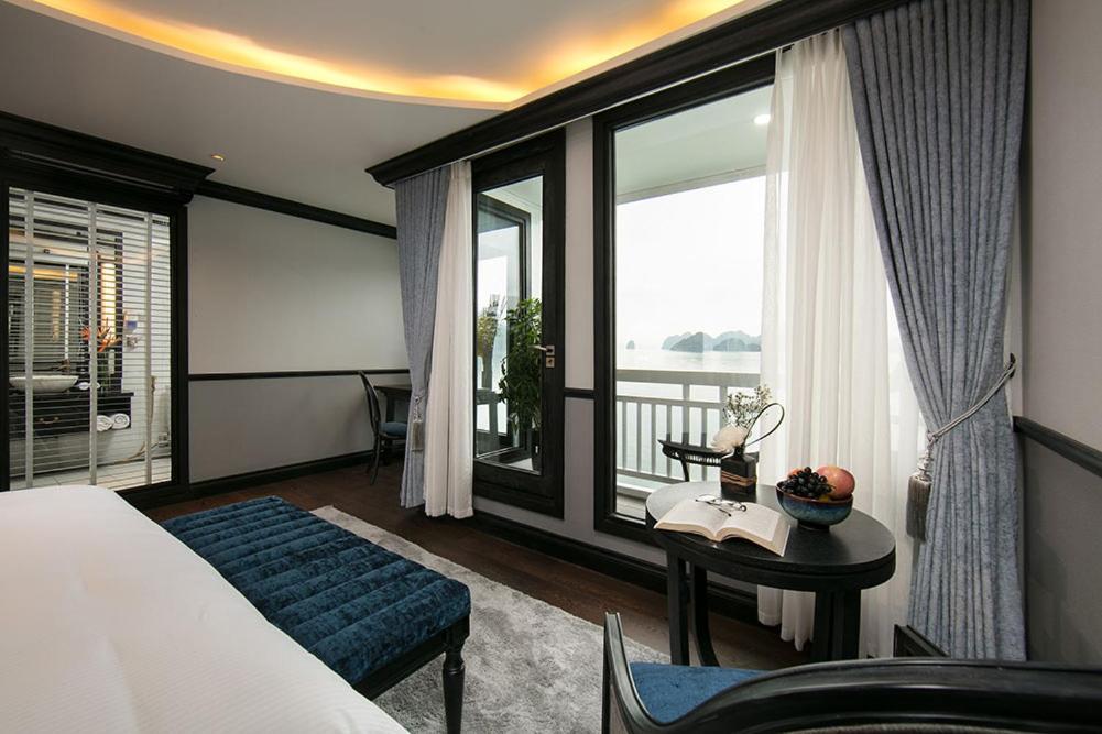 Hotel Lapinta Luxury Cruises Hạ Long Exterior foto